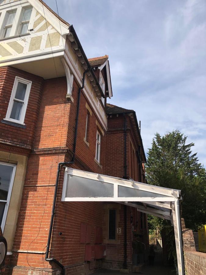 Canterbury Accommodations With Free Car Park Onsite And High Speed Wifi エクステリア 写真