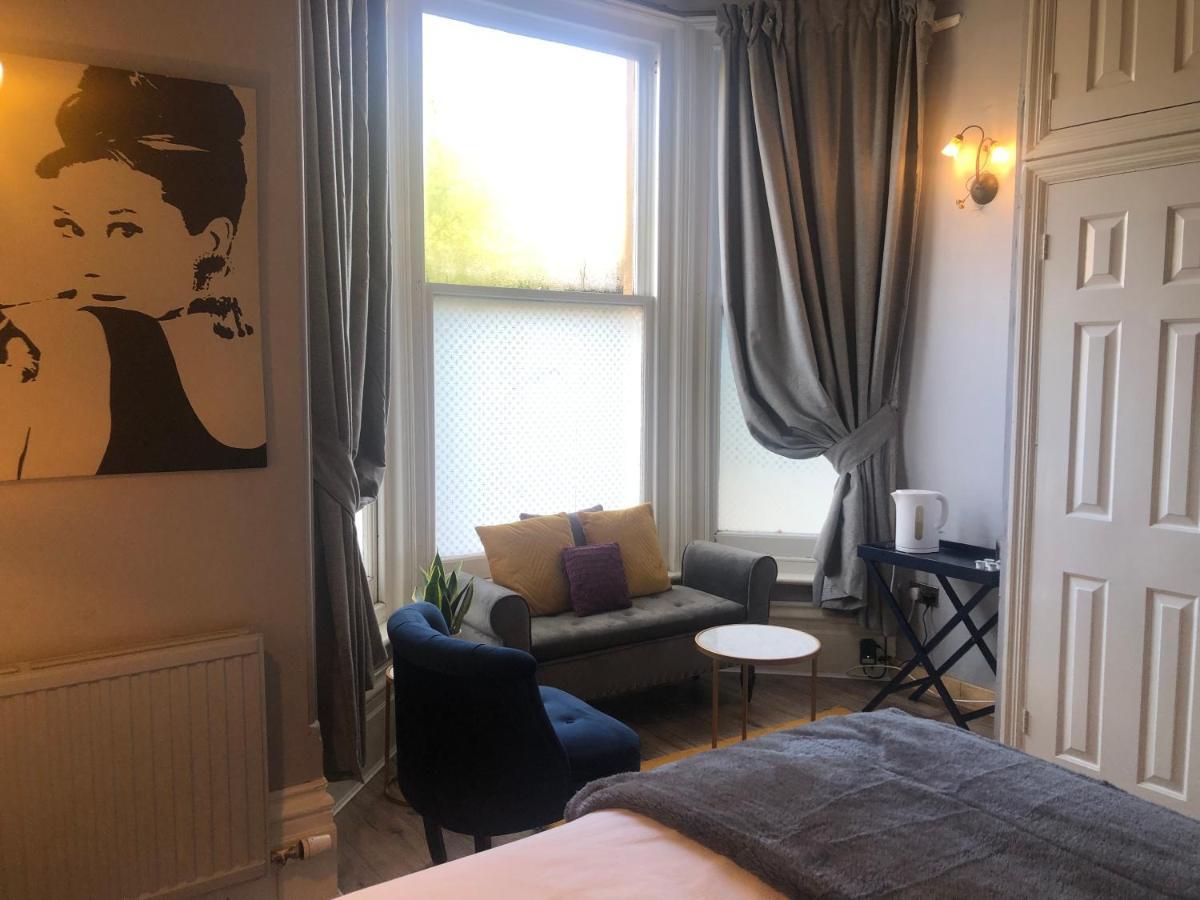 Canterbury Accommodations With Free Car Park Onsite And High Speed Wifi エクステリア 写真