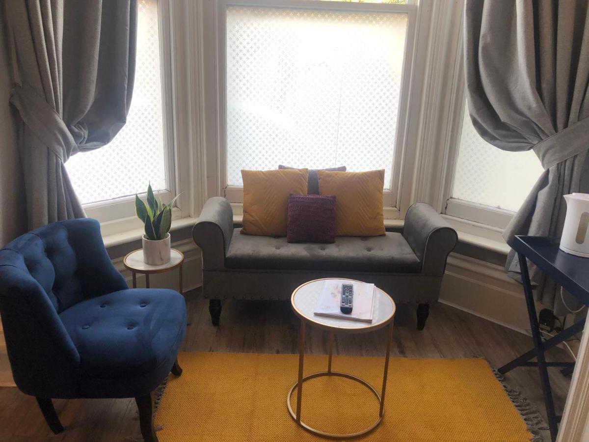 Canterbury Accommodations With Free Car Park Onsite And High Speed Wifi エクステリア 写真