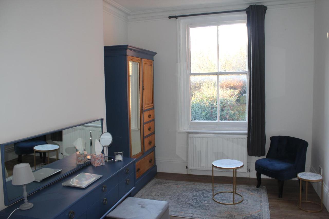 Canterbury Accommodations With Free Car Park Onsite And High Speed Wifi エクステリア 写真