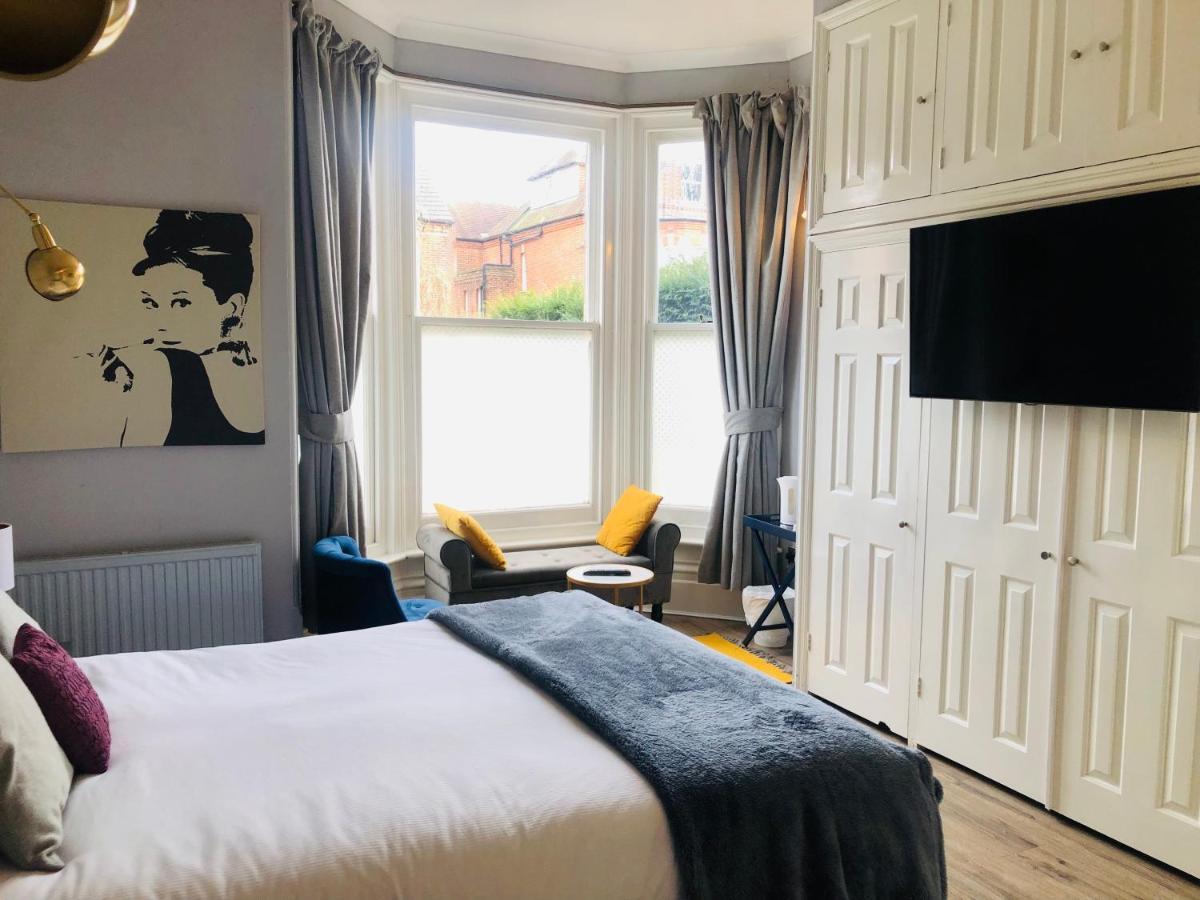 Canterbury Accommodations With Free Car Park Onsite And High Speed Wifi エクステリア 写真